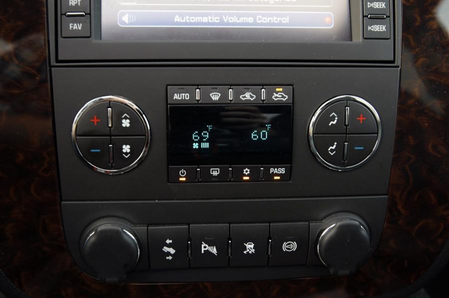  GMC Sierra Denali 2011 года  (фото 22 из 42)